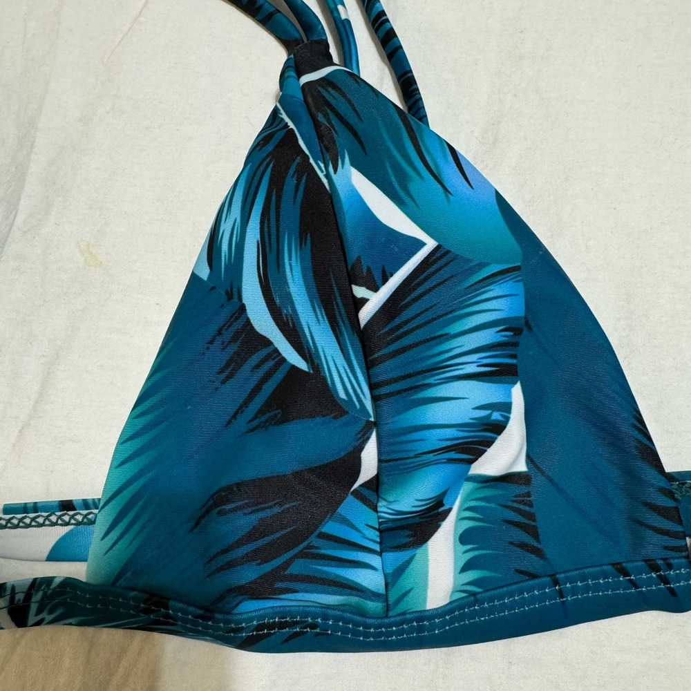NWOT Bikini Set - Picture 4 of 8